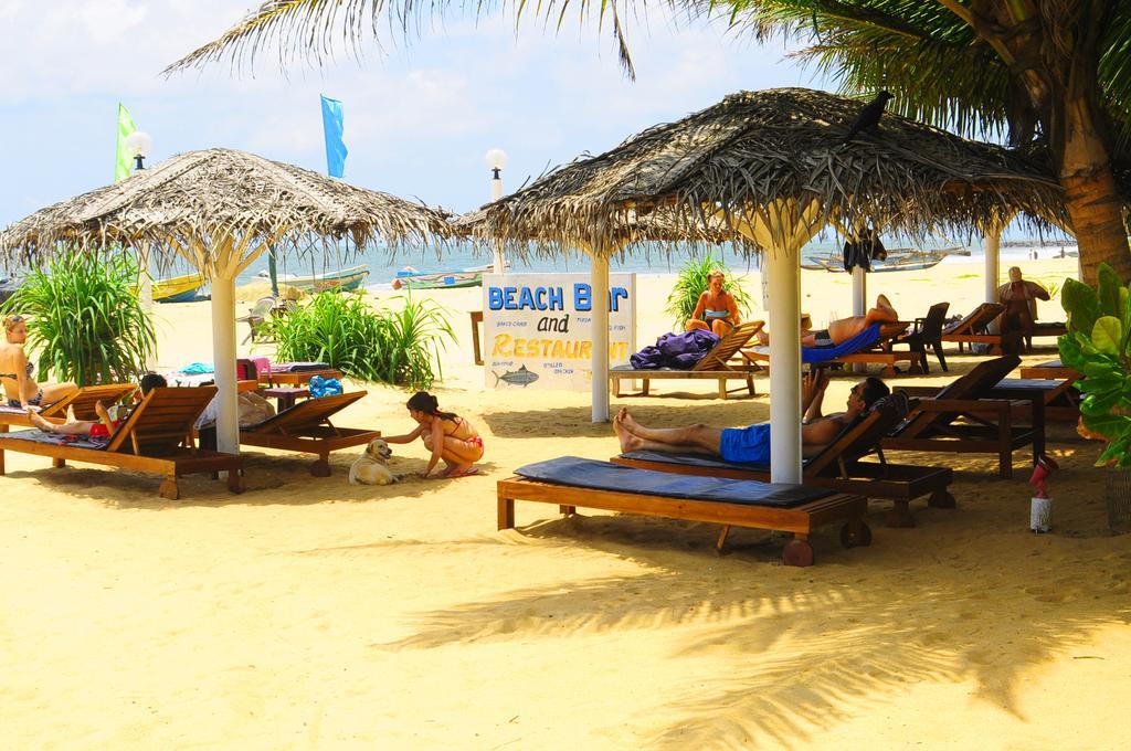 Lanka Beach Hotel Ettukala Exterior photo